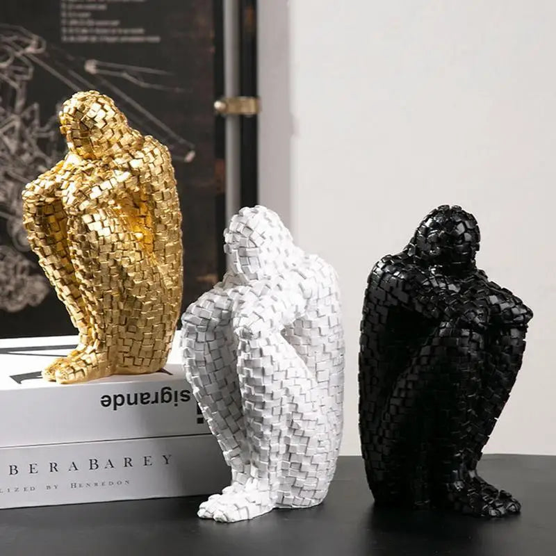 Pensador nórdico: Escultura abstracta de resina