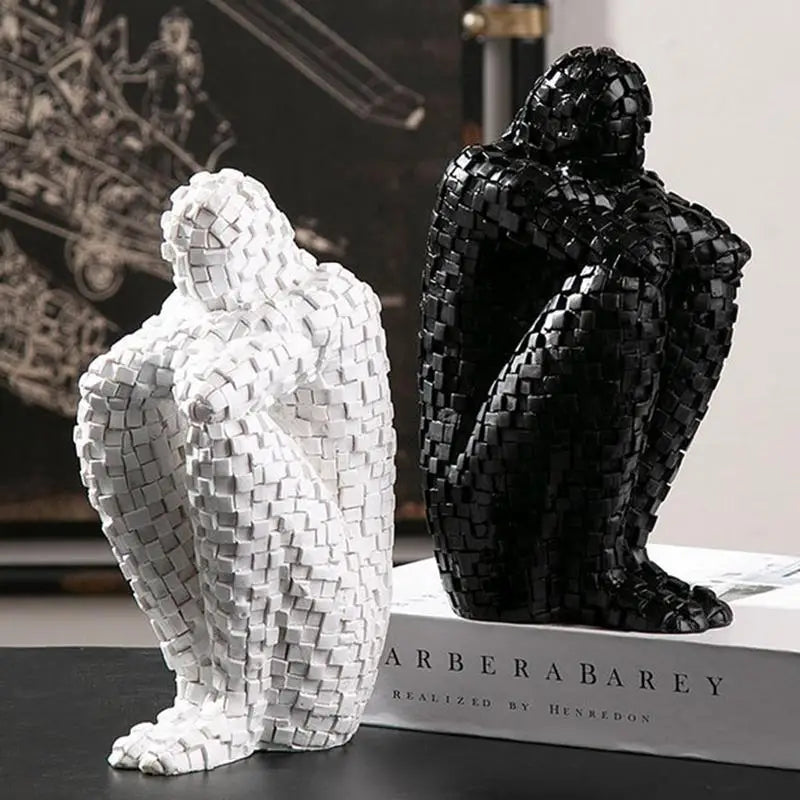 Pensador nórdico: Escultura abstracta de resina